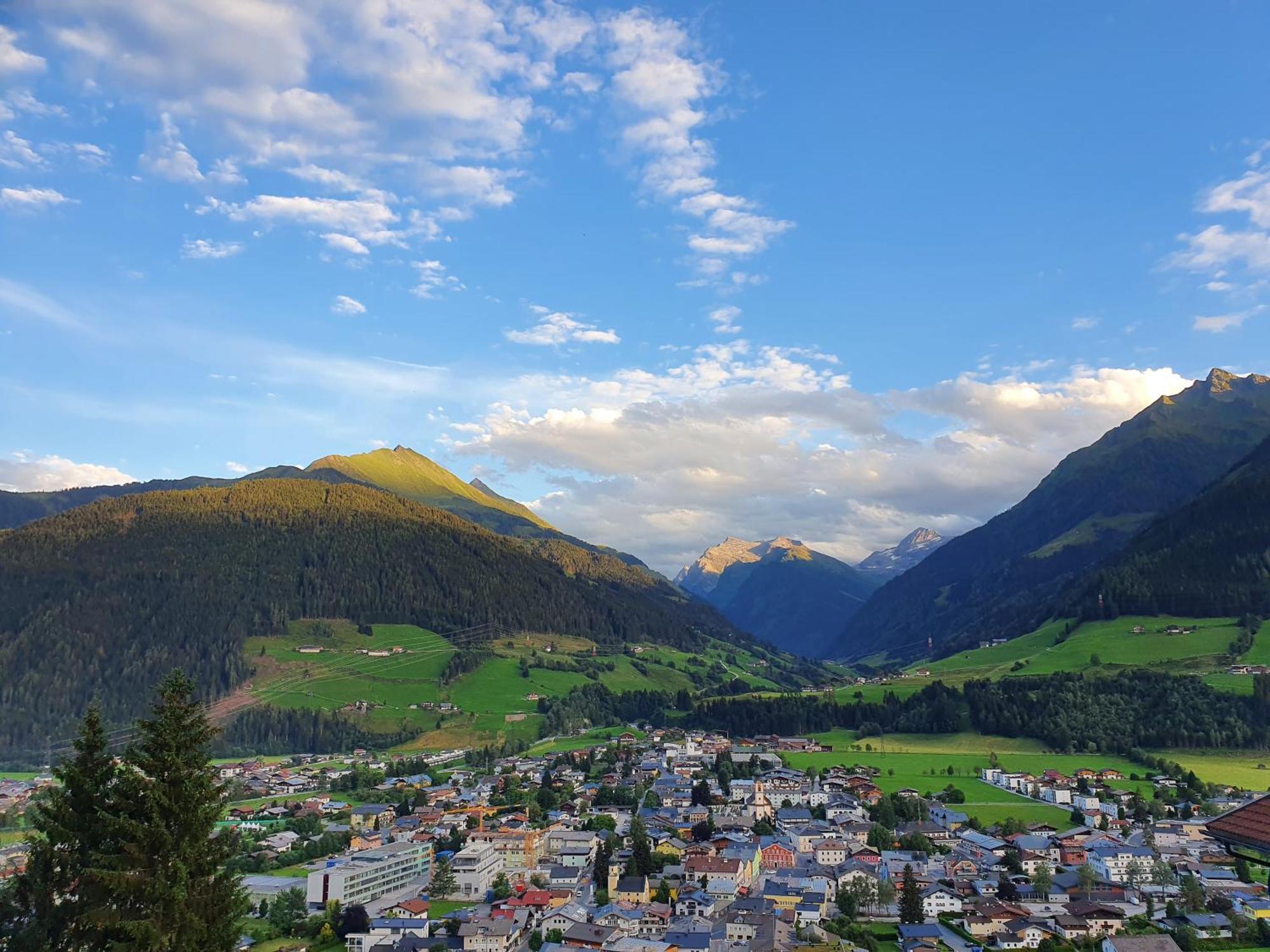 Pension Schlossberg มิทเทอร์ซิลล์ ภายนอก รูปภาพ