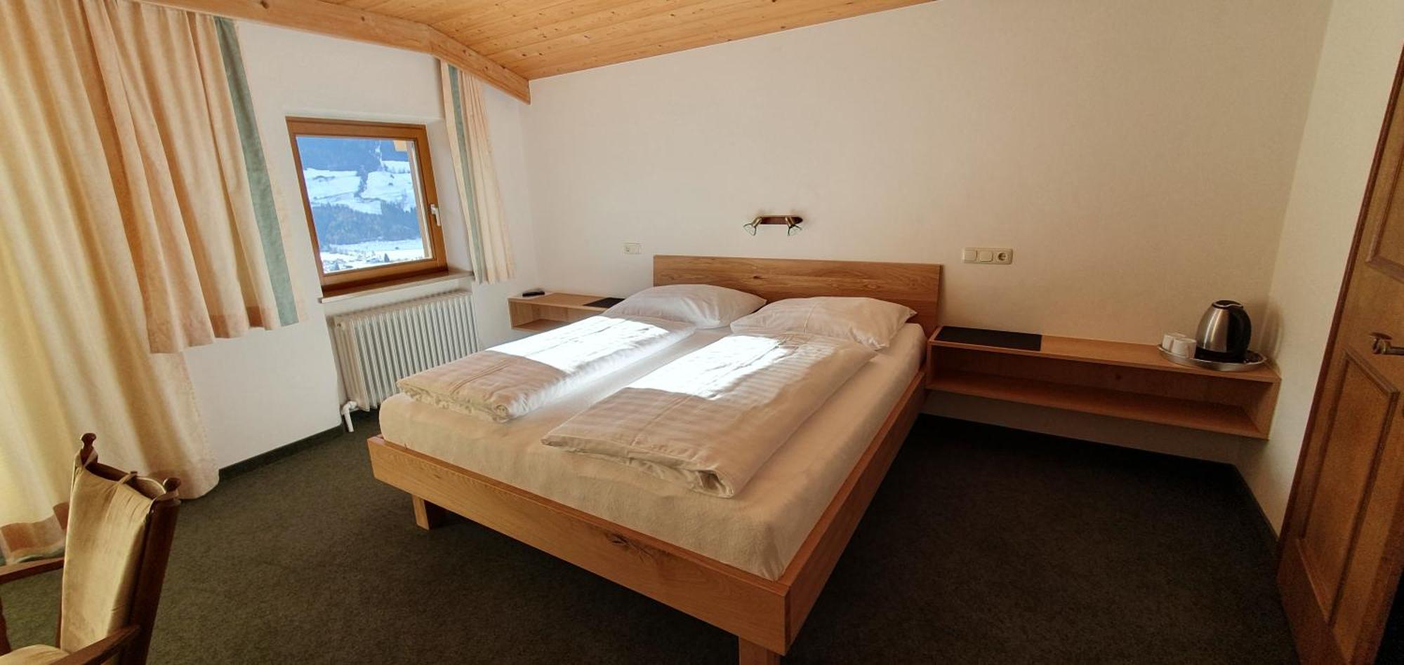 Pension Schlossberg มิทเทอร์ซิลล์ ภายนอก รูปภาพ
